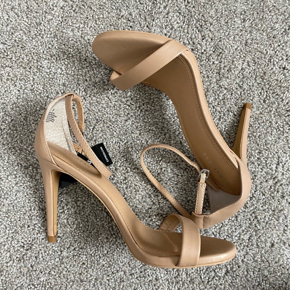 Express heels
